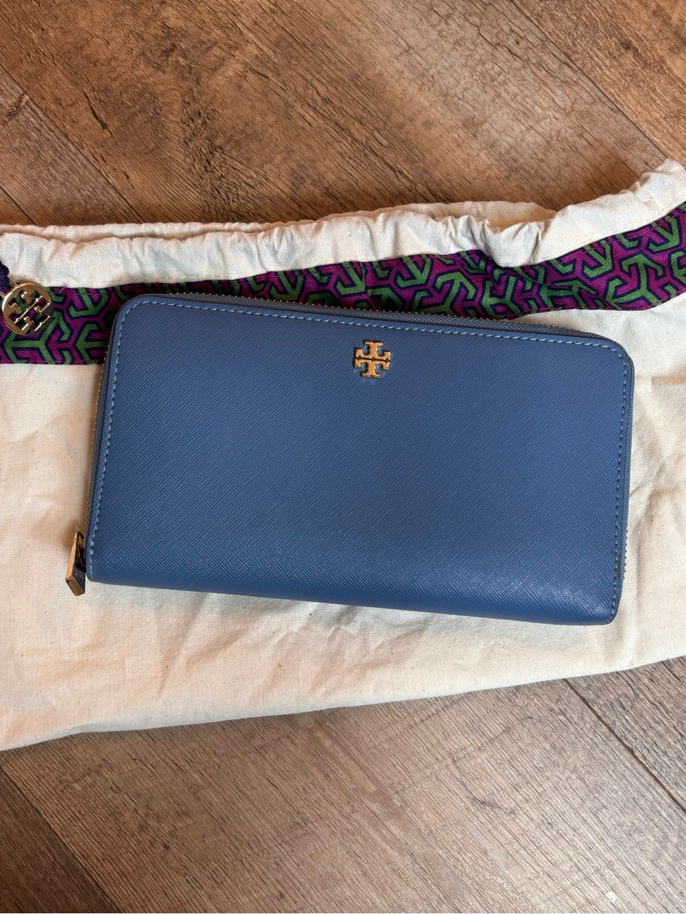 Tory Burch Blue Zip-Around Saffiano Leather Wallet with Gold Logo